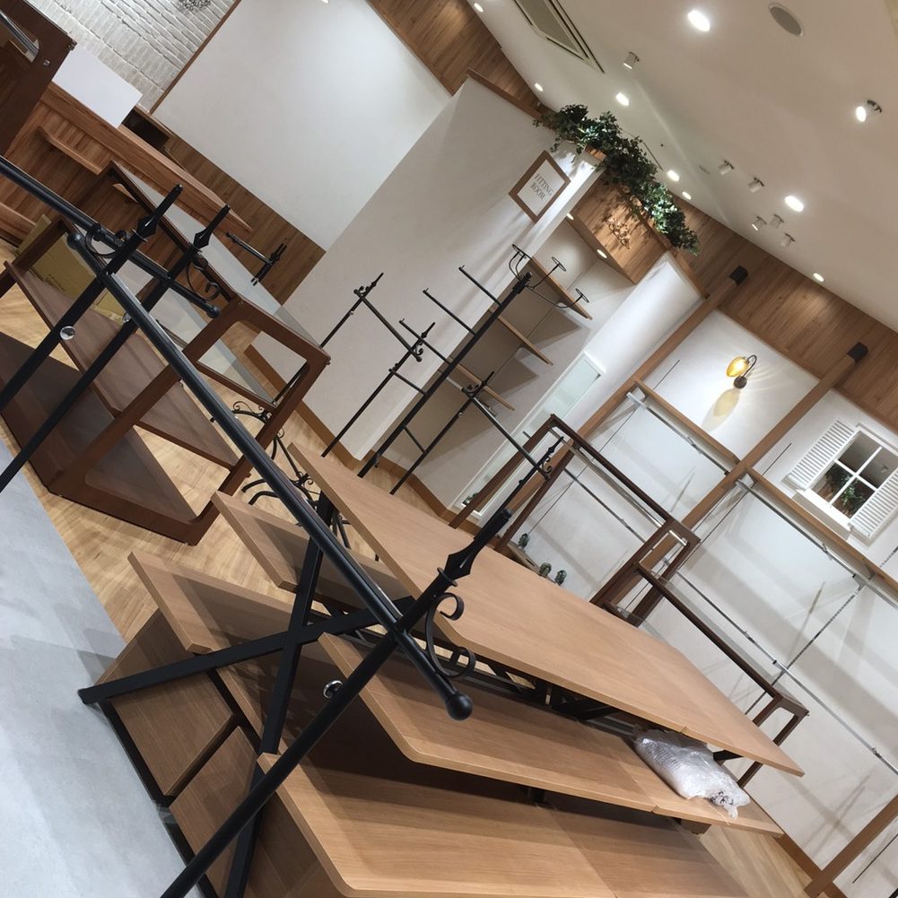 愛知県名古屋市北区のリフォーム工事会社 株式会社 松昇の百貨店 テナント内装工事